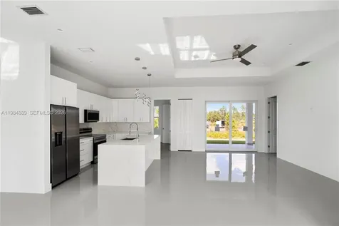 1027 Kirkwood Street Lehigh Acres FL 33974