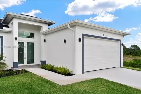 1027 Kirkwood Street Lehigh Acres FL 33974