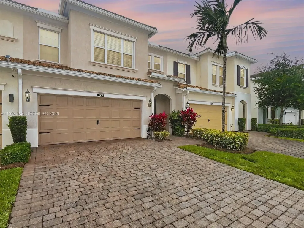 1628 Myrtle Oak Terrace Hollywood FL 33021