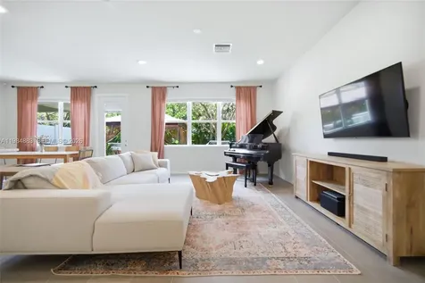 1628 Myrtle Oak Terrace Hollywood FL 33021