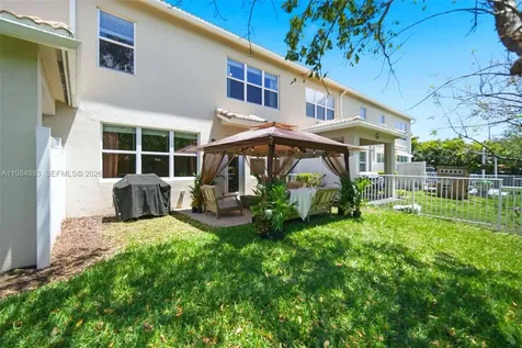 1628 Myrtle Oak Terrace Hollywood FL 33021