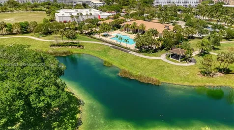 1628 Myrtle Oak Terrace Hollywood FL 33021