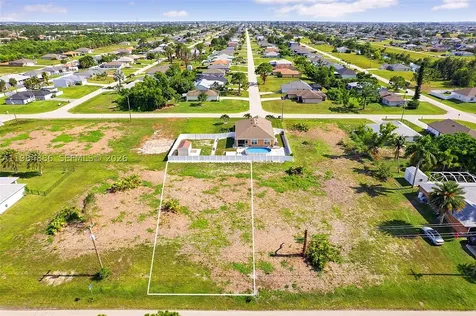 614 Jacaranda Parkway E Cape Coral FL 33909