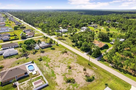 614 Jacaranda Parkway E Cape Coral FL 33909