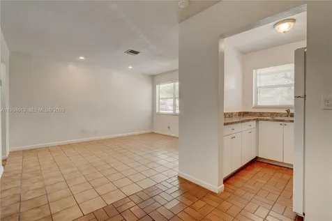 856 SW 10th Street Hallandale Beach FL 33009