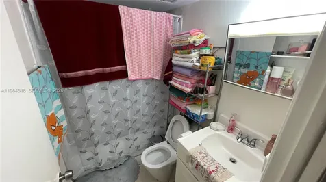 1805 W 56th Street Hialeah FL 33012