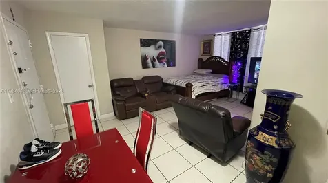 1805 W 56th Street Hialeah FL 33012