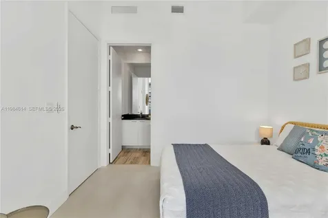 Sunny Isles Beach FL 33160