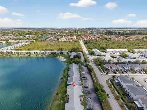 889 Hamilton Drive Homestead FL 33034