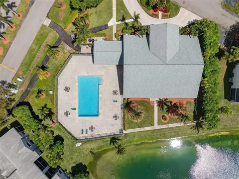 889 Hamilton Drive Homestead FL 33034