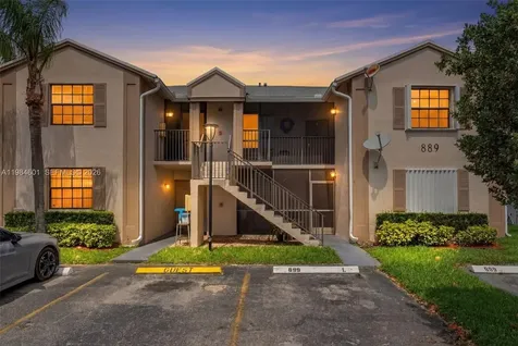 889 Hamilton Drive Homestead FL 33034