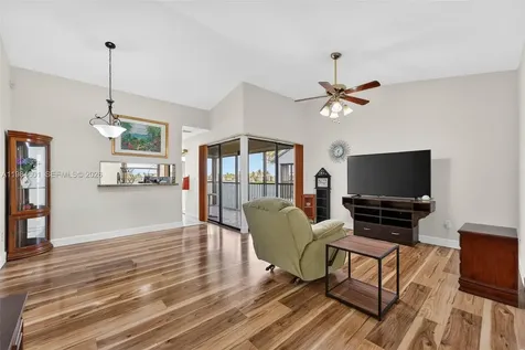 889 Hamilton Drive Homestead FL 33034