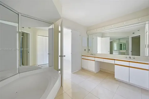 19101 NE 36th Court Aventura FL 33180