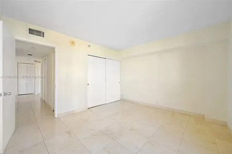 19101 NE 36th Court Aventura FL 33180