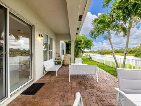 903 NW 167th Avenue Pembroke Pines FL 33028