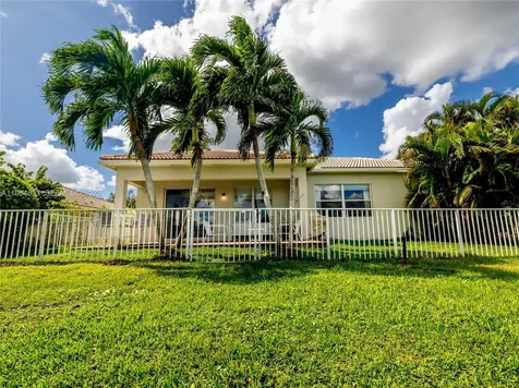 903 NW 167th Avenue Pembroke Pines FL 33028