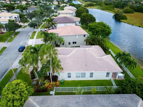 903 NW 167th Avenue Pembroke Pines FL 33028