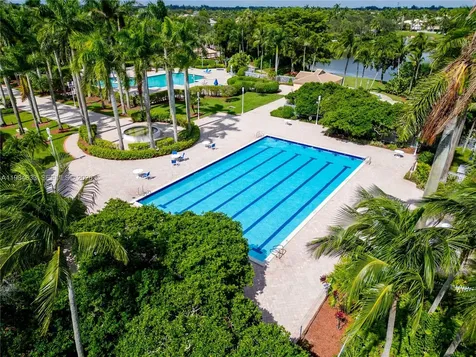 903 NW 167th Avenue Pembroke Pines FL 33028