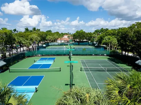 903 NW 167th Avenue Pembroke Pines FL 33028