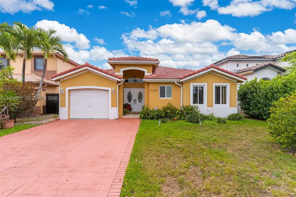 9224 Grand Canal Drive Miami FL 33174