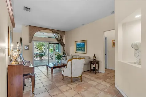 9224 Grand Canal Drive Miami FL 33174