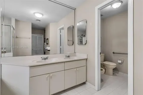 9224 Grand Canal Drive Miami FL 33174