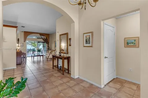 9224 Grand Canal Drive Miami FL 33174