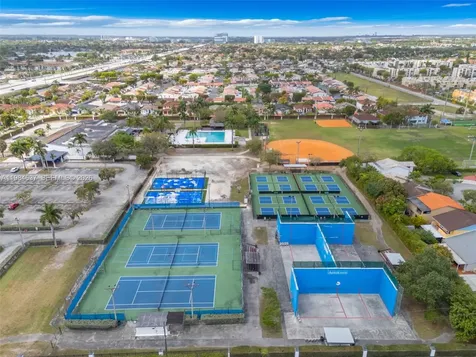 9224 Grand Canal Drive Miami FL 33174