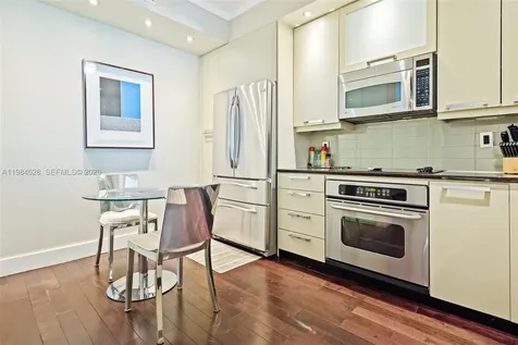3340 NE 190th Street Aventura FL 33180
