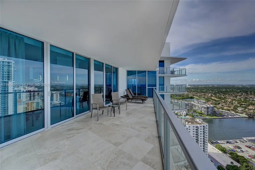 3101 S Ocean Drive Hollywood FL 33019