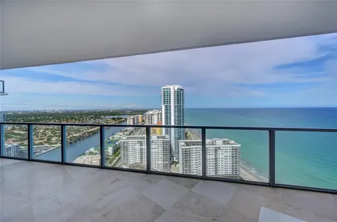 3101 S Ocean Drive Hollywood FL 33019