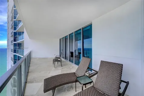 3101 S Ocean Drive Hollywood FL 33019
