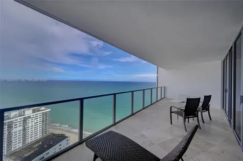 3101 S Ocean Drive Hollywood FL 33019