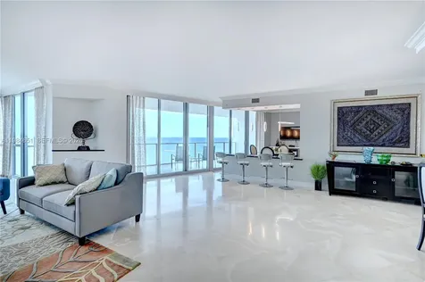 3101 S Ocean Drive Hollywood FL 33019