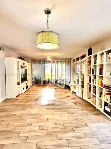 7532 NW 86th Terrace Tamarac FL 33321
