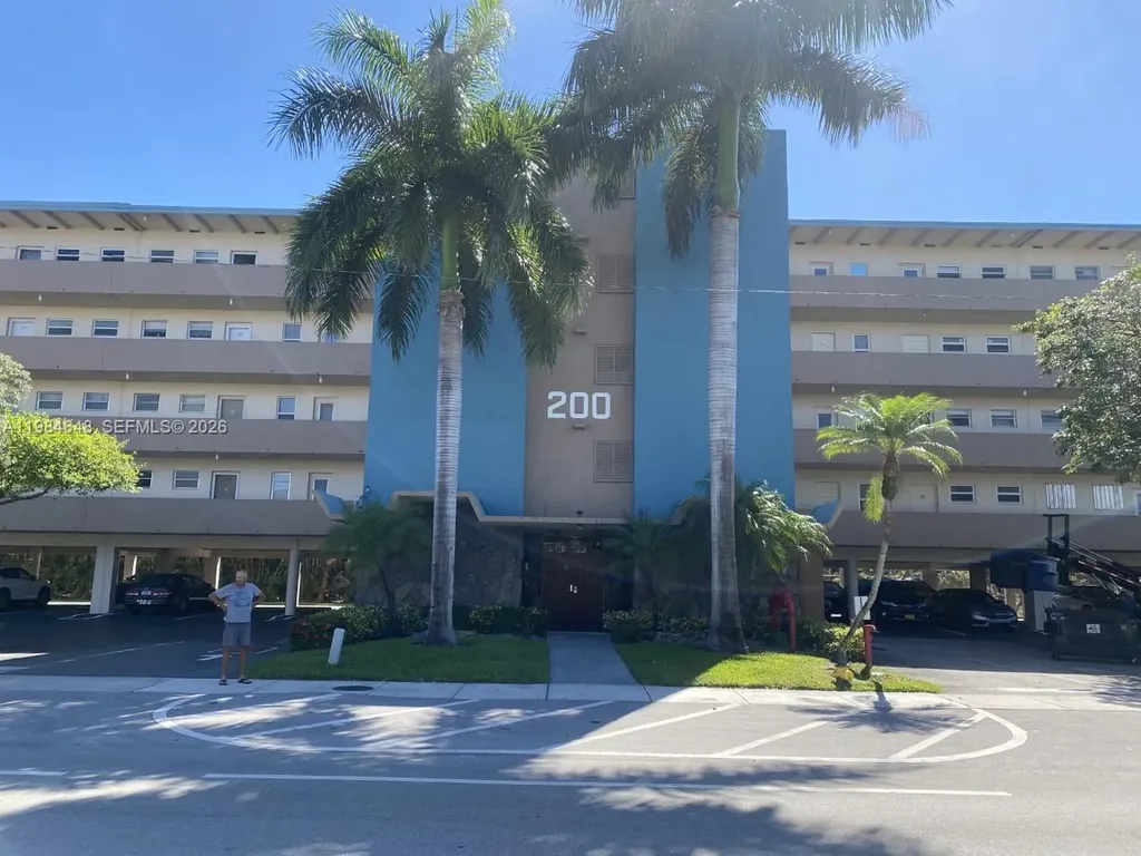 200 NE 14th Avenue Hallandale Beach FL 33009