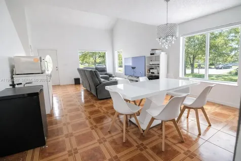 14615 SW 142nd Place Circle Miami FL 33186
