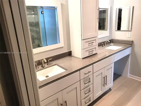 5823 Plum Harbor Circle Tamarac FL 33321