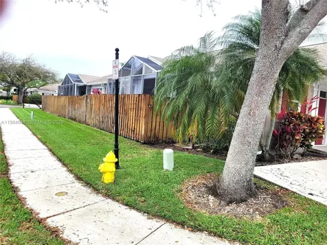 5823 Plum Harbor Circle Tamarac FL 33321