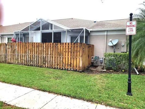 5823 Plum Harbor Circle Tamarac FL 33321