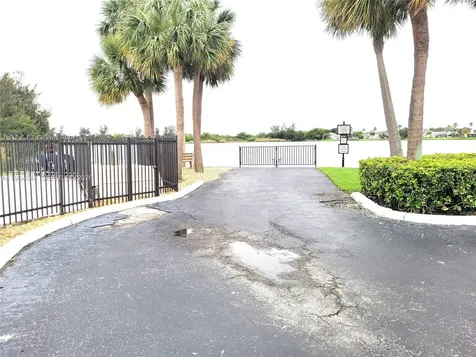 5823 Plum Harbor Circle Tamarac FL 33321