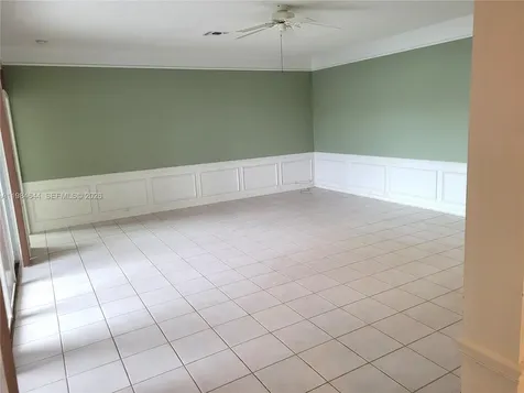 5823 Plum Harbor Circle Tamarac FL 33321