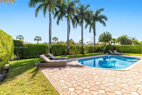 1479 SW 159th Terrace Pembroke Pines FL 33027