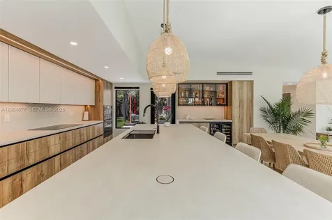 905 Fairway Drive Miami Beach FL 33141