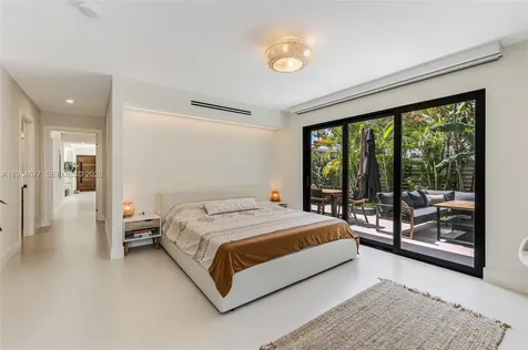 905 Fairway Drive Miami Beach FL 33141