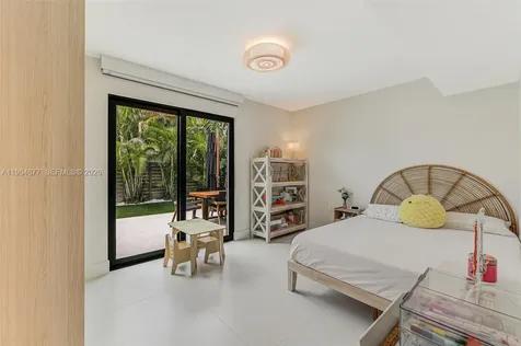 905 Fairway Drive Miami Beach FL 33141