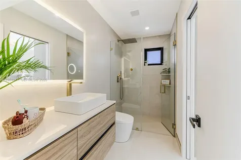 905 Fairway Drive Miami Beach FL 33141