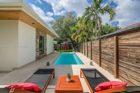 905 Fairway Drive Miami Beach FL 33141
