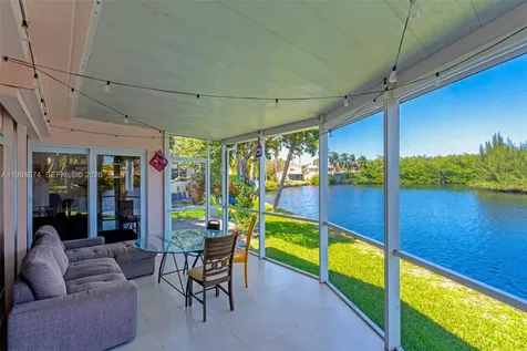 1086 SE 5th Court Dania Beach FL 33004