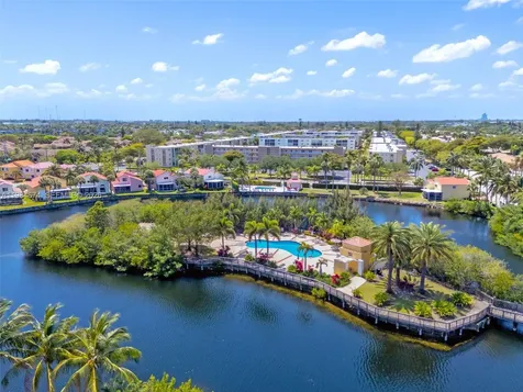 1086 SE 5th Court Dania Beach FL 33004